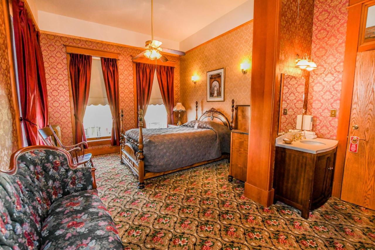 Irma Hotel Cody Exterior foto